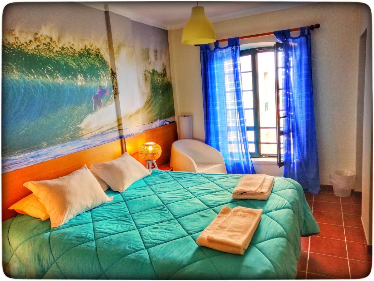 Supertubos Beach Hostel Atouguia Da Baleia Dış mekan fotoğraf