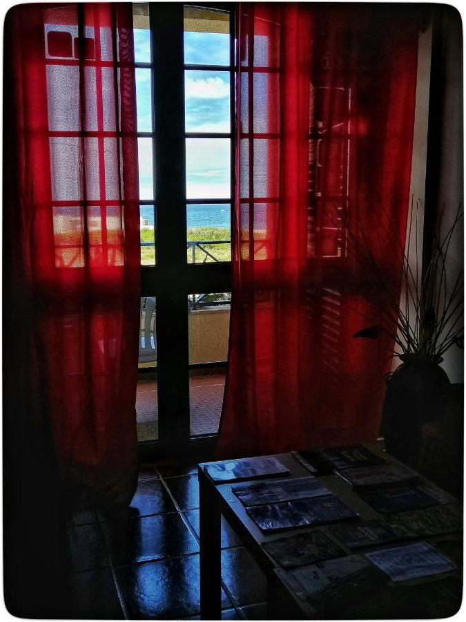 Supertubos Beach Hostel Atouguia Da Baleia Dış mekan fotoğraf