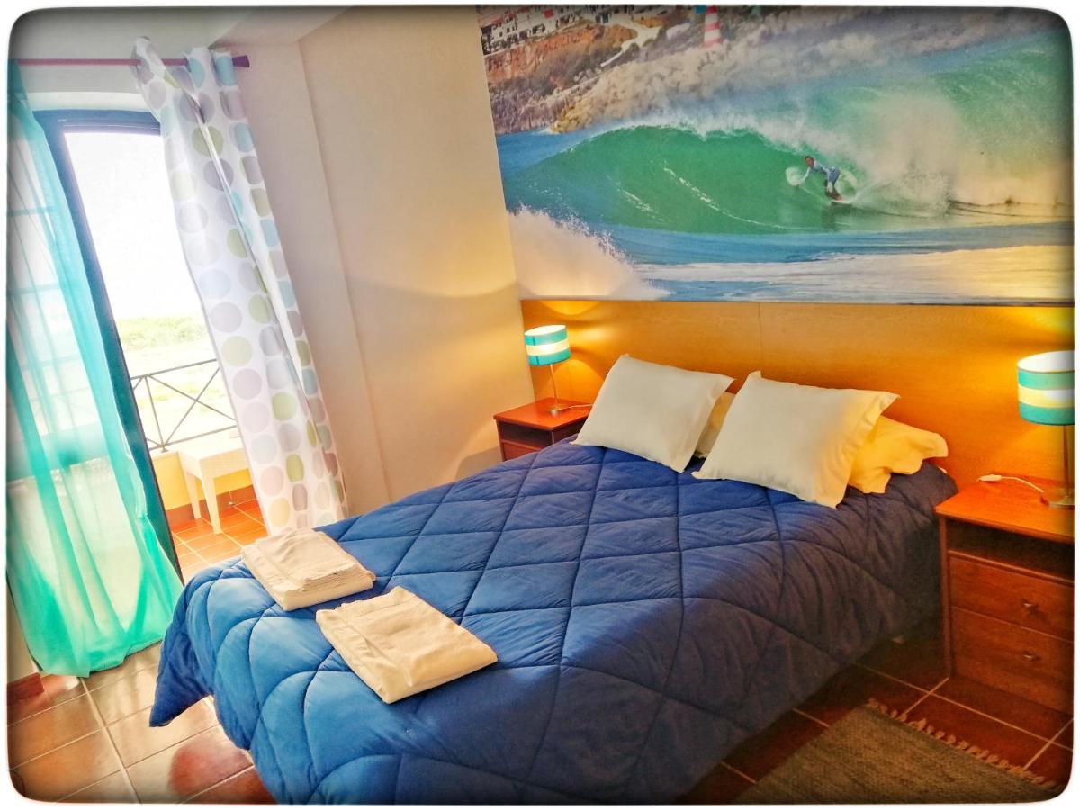 Supertubos Beach Hostel Atouguia Da Baleia Dış mekan fotoğraf