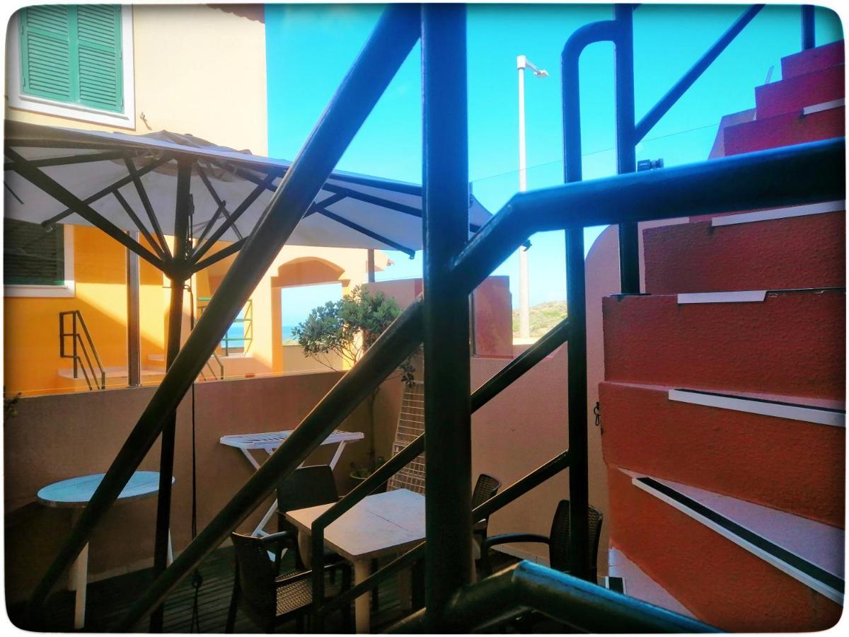 Supertubos Beach Hostel Atouguia Da Baleia Dış mekan fotoğraf
