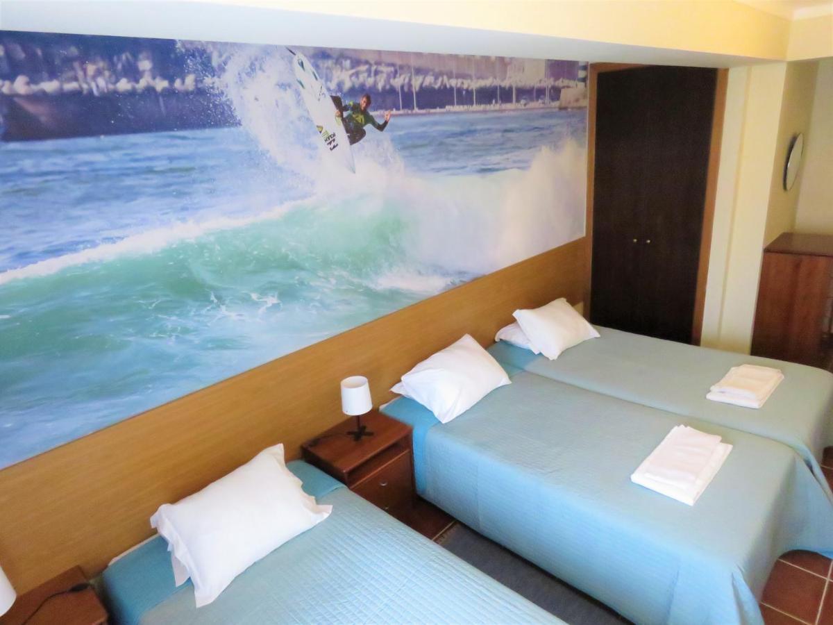 Supertubos Beach Hostel Atouguia Da Baleia Dış mekan fotoğraf