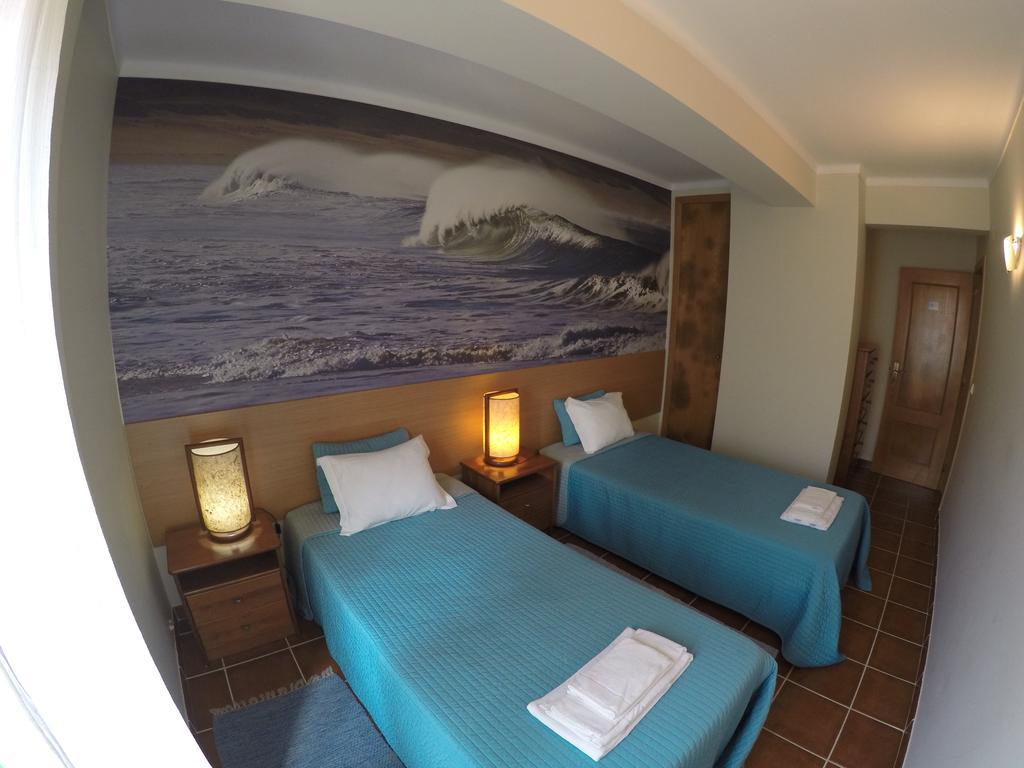 Supertubos Beach Hostel Atouguia Da Baleia Dış mekan fotoğraf